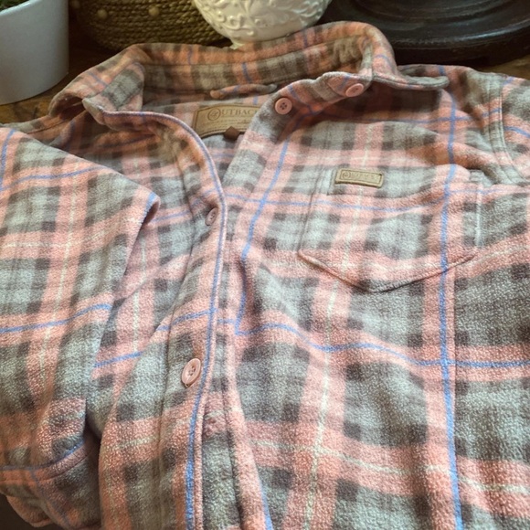 Cropped pink plaid outpost fleece button up - Picture 3 of 3